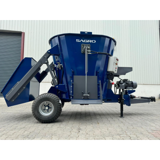 4 M3 Elektrikli şaftlı yem karma